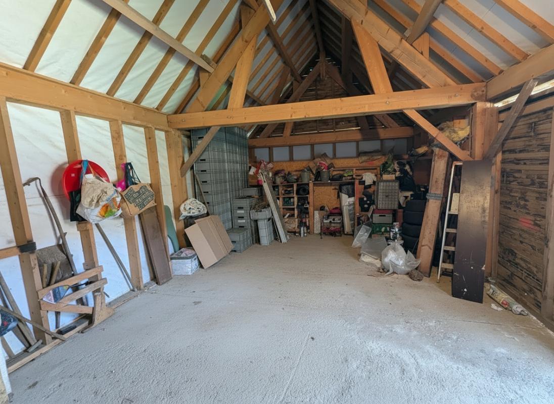 SAINT-VICTOR-DE-BUTHON Propriété économe en énergie d'environ 174m2 8 pièces 4 chambres Parcelle de 2431m2 15