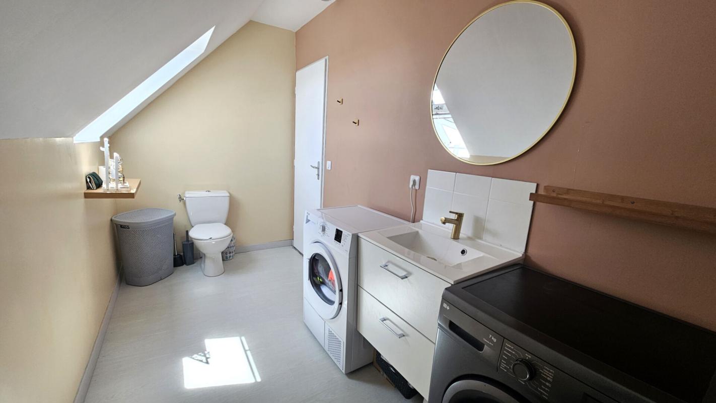 HOUDAN Houdan 10 mn / CCPH / Maison récente en parfait état / 4 chambres 16