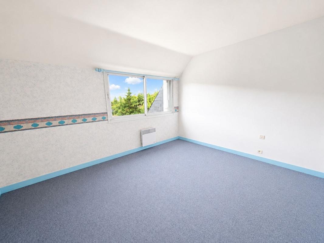PLEYBEN Magnifique propriété de 218 m² sur parc arboré de 3 748 m² avec hangar de 256 m² 13