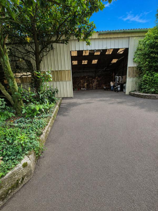 PLEYBEN Magnifique propriété de 218 m² sur parc arboré de 3 748 m² avec hangar de 256 m² 16