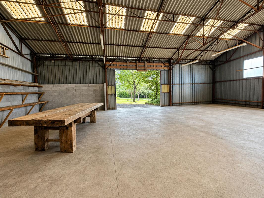 PLEYBEN Magnifique propriété de 218 m² sur parc arboré de 3 748 m² avec hangar de 256 m² 17