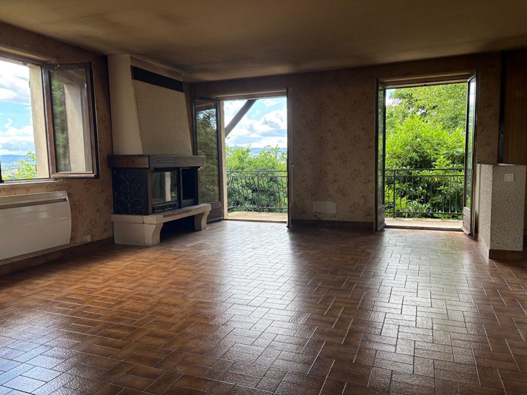 MONTMERLE-SUR-SAONE Au calme, Maison à rénover sur la commune Montmerle Sur Saône 6 pièce(s) 127 m2 9