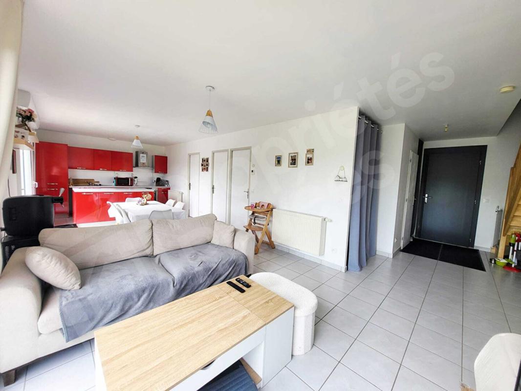 SERMAISES Maison Moderne 4 chambres, jardin 3