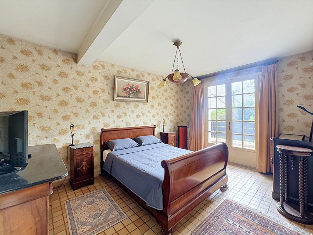 IGNY Une maison de famille pleine d'âme et de caractère à Gommonvilliers 11