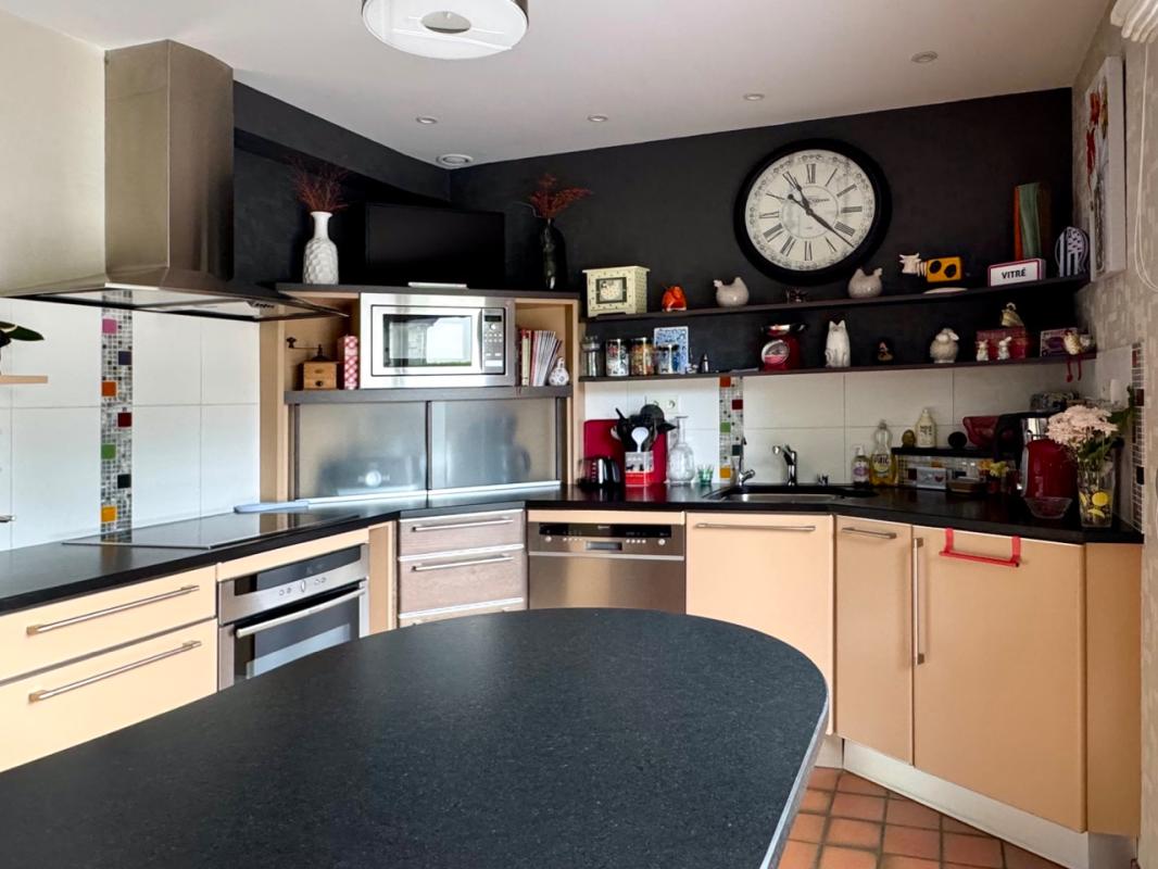 VITRE Maison 6 pièces - 364 000 9