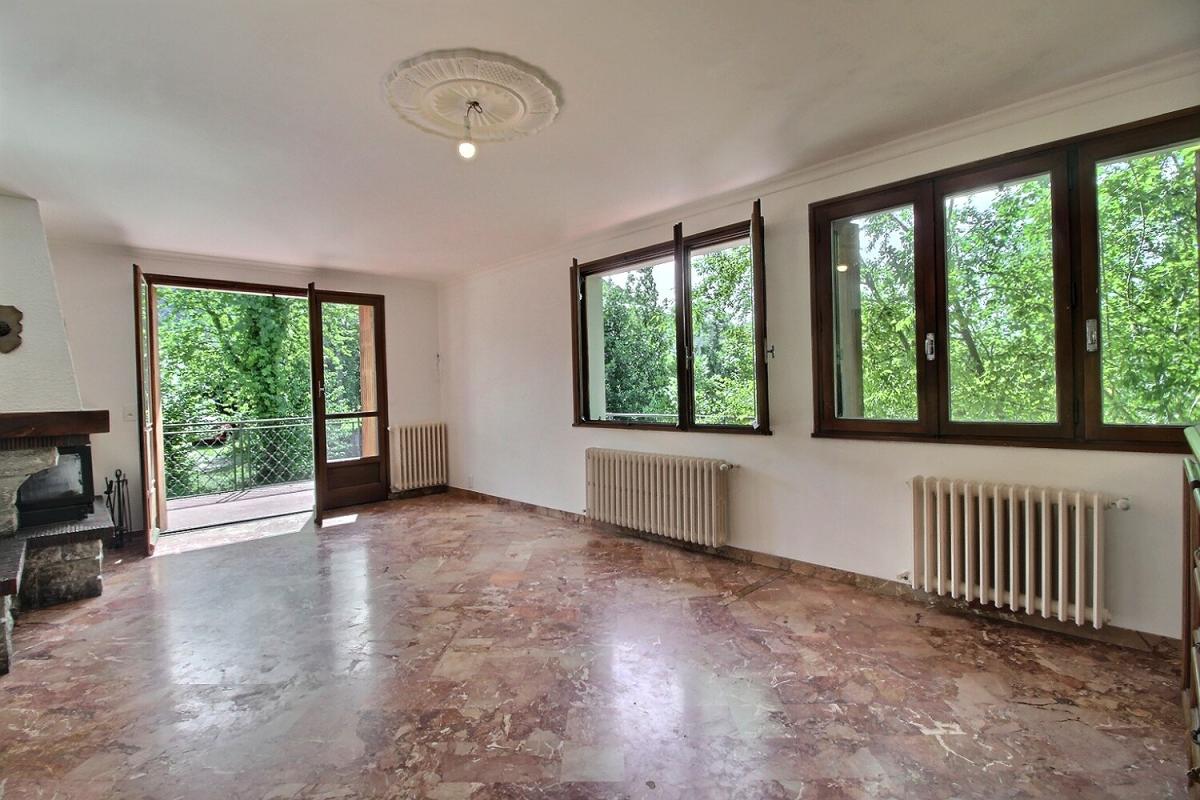 CHALLES-LES-EAUX Maison Challes Les Eaux 5 pièces 110 m2 5