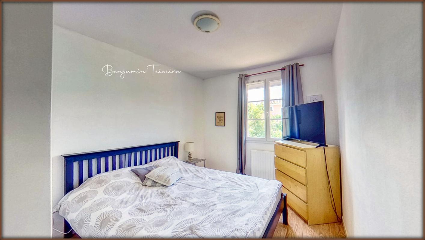 ROQUEBRUNE-SUR-ARGENS Maison Roquebrune Sur Argens 6 pièce(s) 96 m2 - 4 chambres dont 1 de plain-pied + Parking privé 5