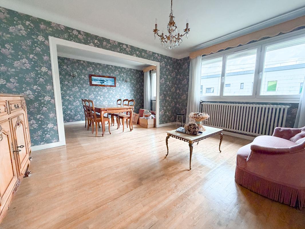 SAINT-HERBLAIN MAISON BOUVARDIERE 2 chambres et bureau 1