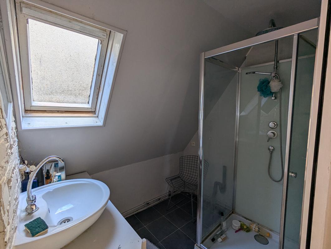 LA LOUPE Maison  de ville 4 pièces 85 m2 3 chambres (Fort potentiel) 13