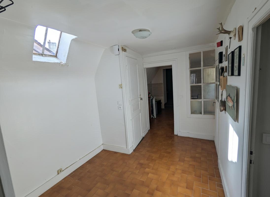 LA LOUPE Maison  de ville 4 pièces 85 m2 3 chambres (Fort potentiel) 5
