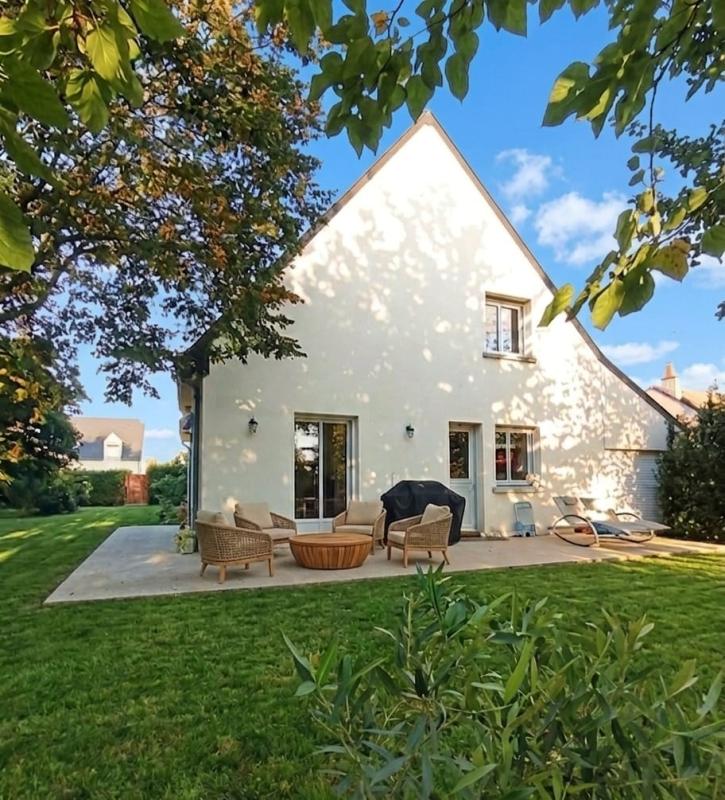 BEAUMONT-LA-RONCE Maison familiale lumineuse 193 m² avec fort potentiel - 4/5 chambres - Grand jardin 2