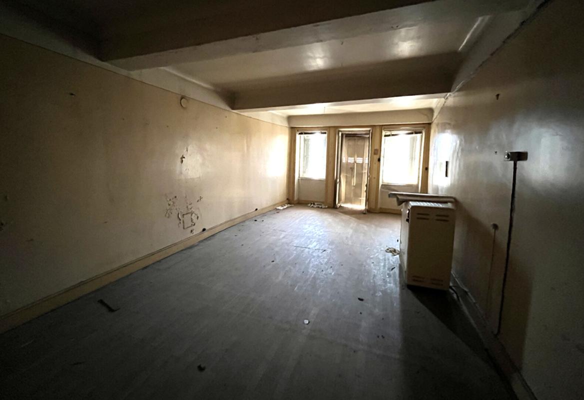 SAINT-JULIEN INVESTISSEURS - IMMEUBLE DE CARACTÈRE À FORT POTENTIEL - Monopropriété 6