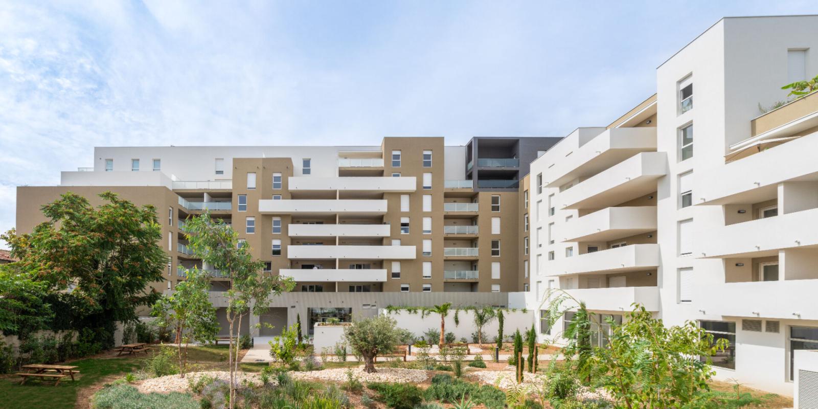 BEZIERS T4 Dernier Étage, Vue dégagée avec Terrasse 19m² (Proche Polygone) 1