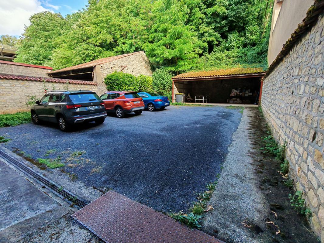 POITIERS POITIERS - IMMEUBLE DE BUREAUX 302 m2 13