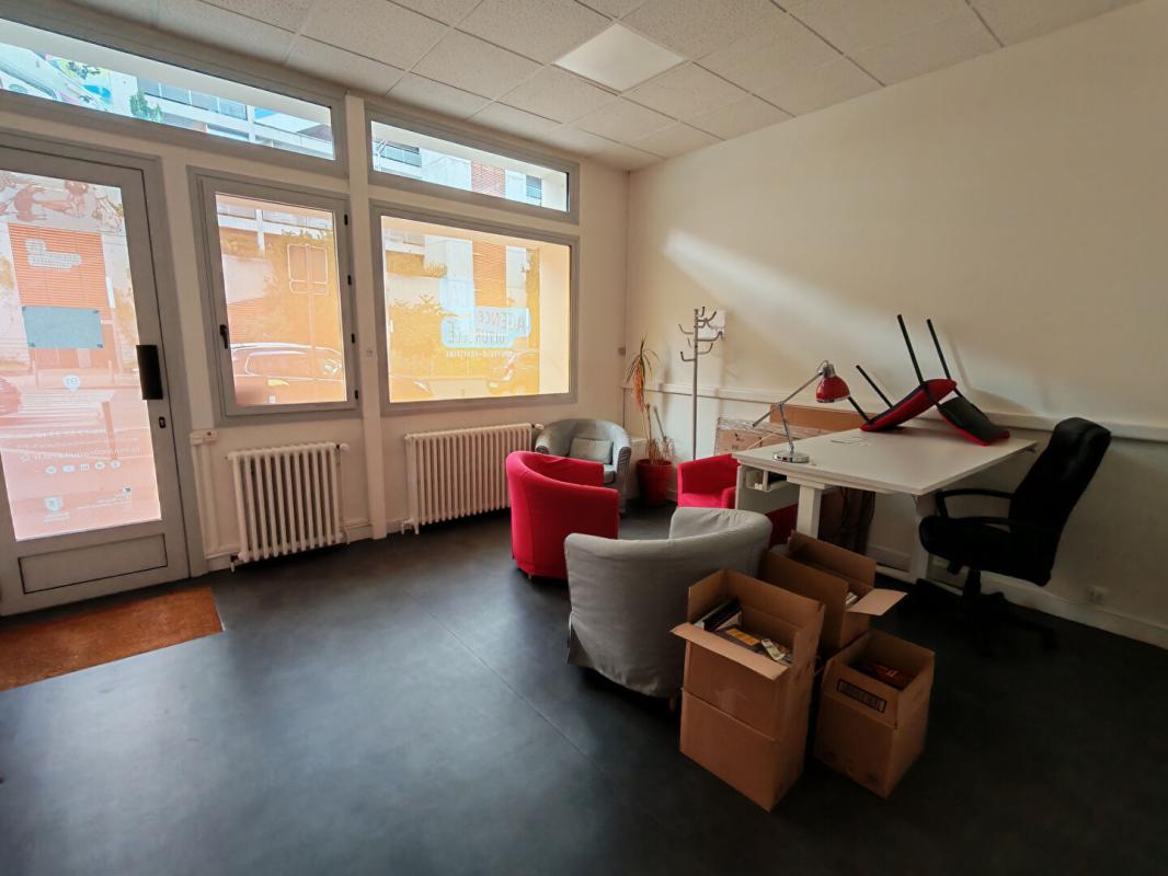 POITIERS POITIERS - IMMEUBLE DE BUREAUX 302 m2 9