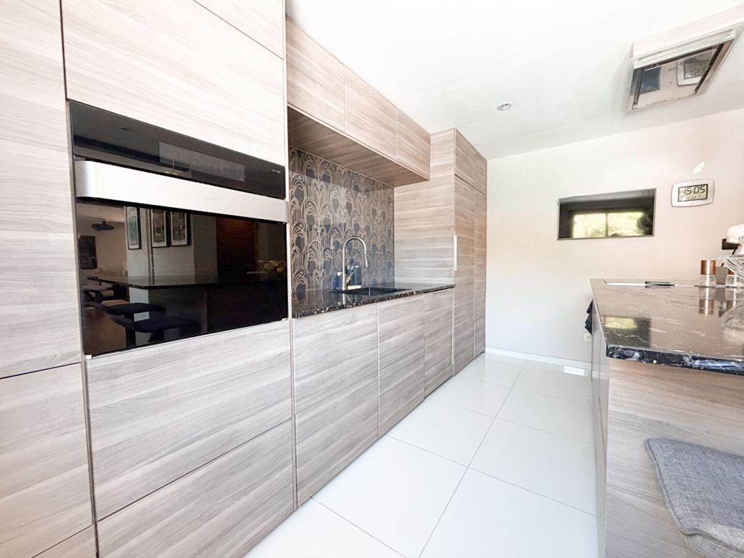 NANTES Nantes Ouest - Maison familiale 5 chambres, piscine chauffée et garage 8