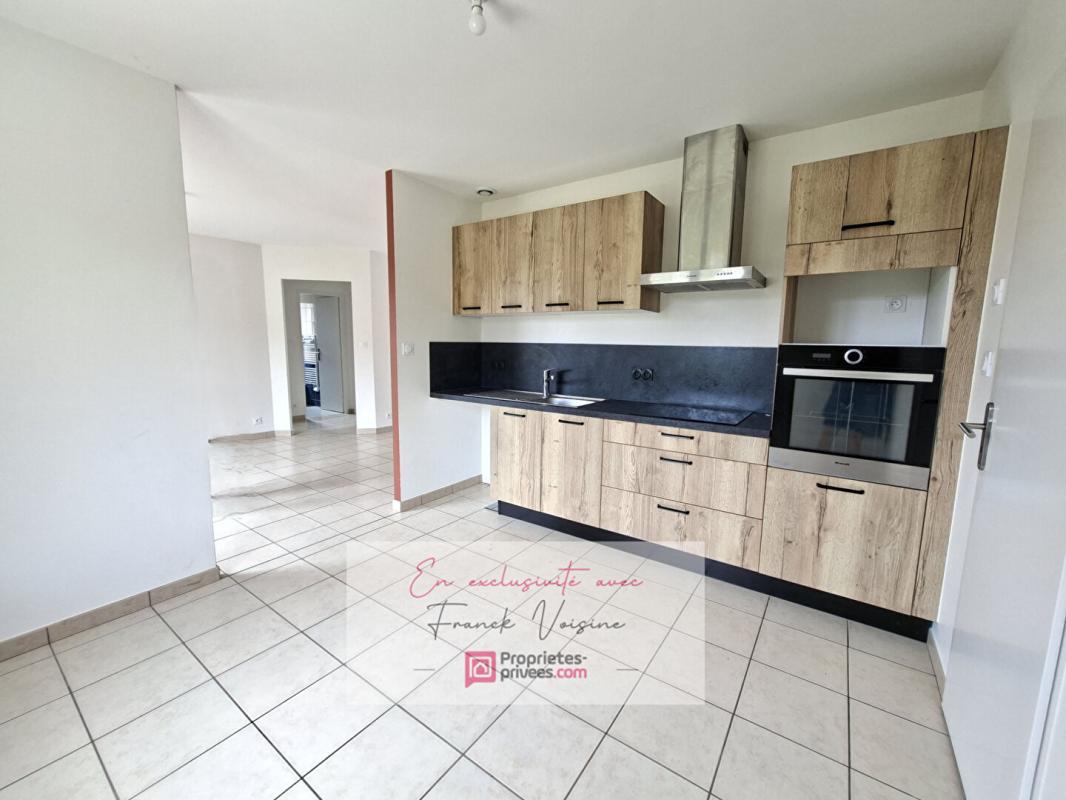 SÈVREMONT A VENDRE en Exclusivité à La Flocellière, Sèvremont, maison de 75 m2 avec 2 chambres sur une parcelle de 500 m2 env 5