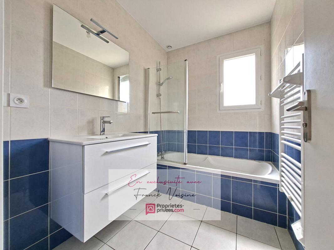 SÈVREMONT A VENDRE en Exclusivité à La Flocellière, Sèvremont, maison de 75 m2 avec 2 chambres sur une parcelle de 500 m2 env 8