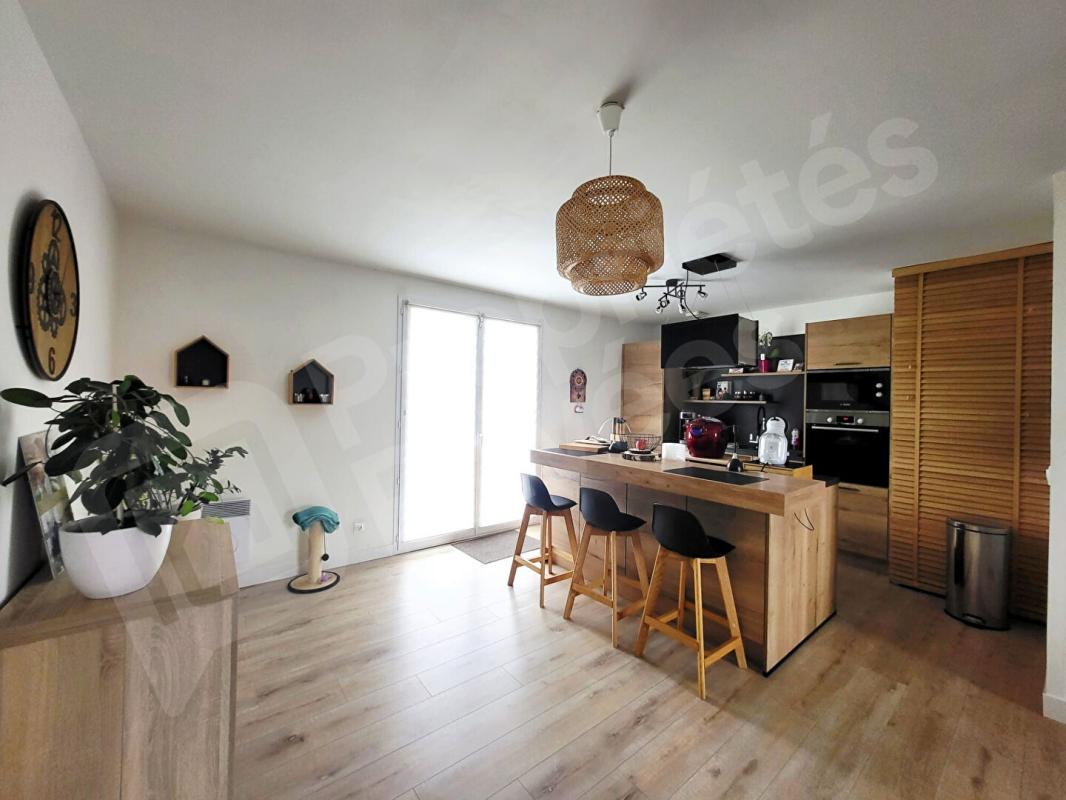SERMAISES Maison Plain-pied, 4 chambres et jardin 5