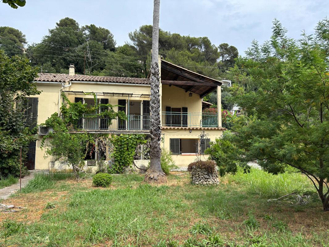CAGNES-SUR-MER Propriété à rénover Cagnes sur Mer 190 m² 1