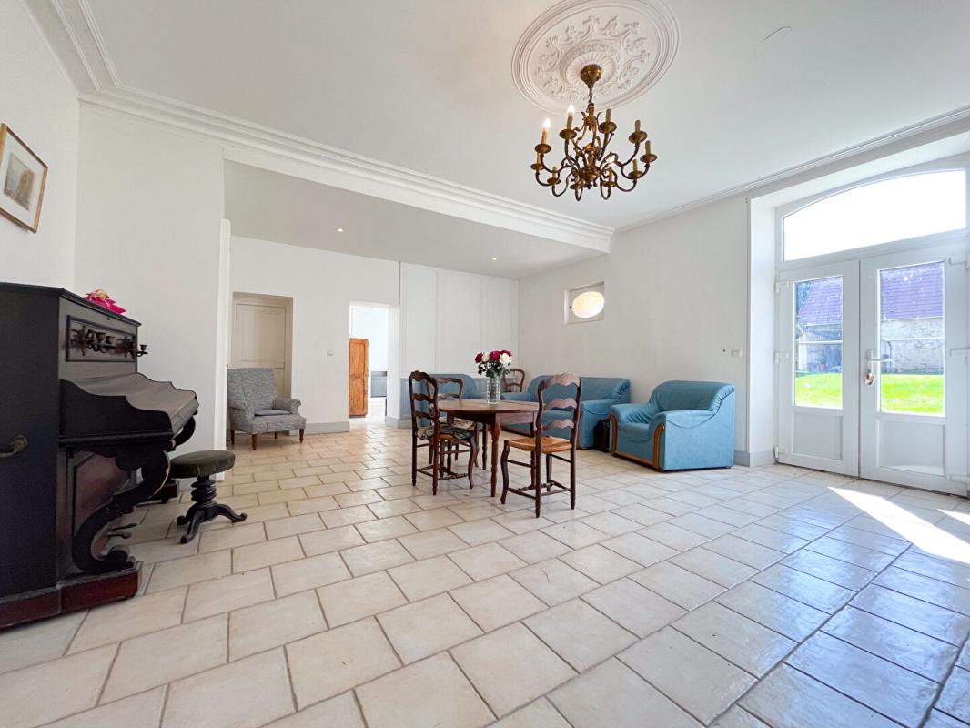 ECUEILLE Maison Ecueille 7 pièce(s) 250 m2 5