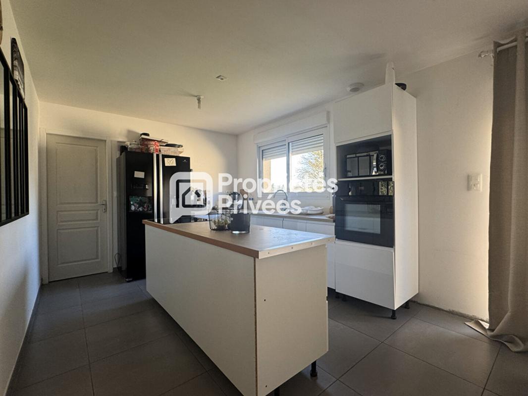 CHAMBRAY-LES-TOURS A VENDRE Chambray Les Tours Maison de 2018 5 pièces100 m2 3