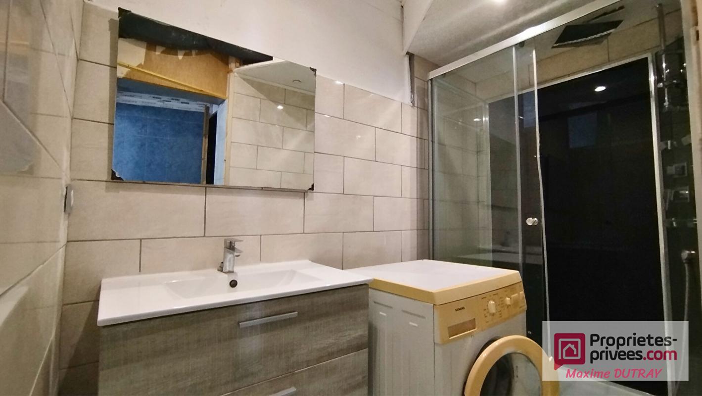 CHATEAU-RENAULT Ensemble de 2 appartements + grenier 5