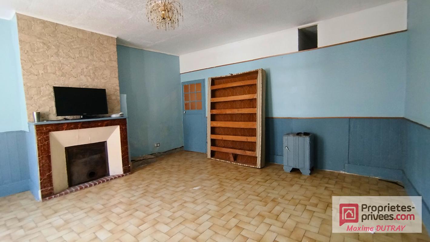 CHATEAU-RENAULT Ensemble de 2 appartements + grenier 8