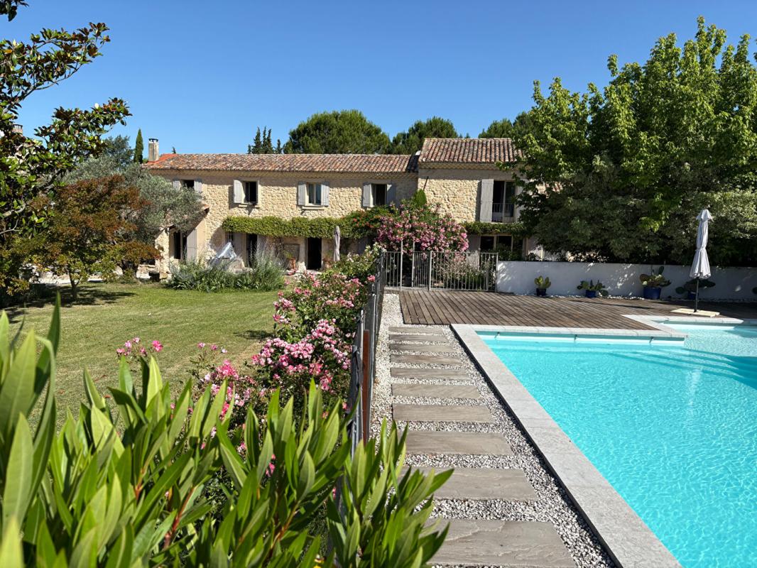 PERNES-LES-FONTAINES EXCLUSIVITE ! Demeure de prestige Pernes Les Fontaines 1