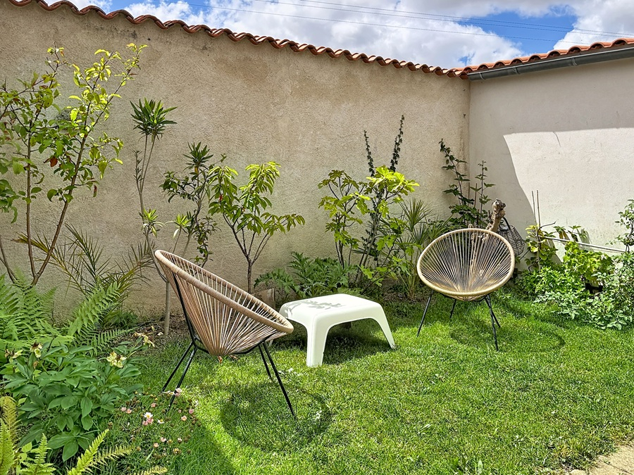 NUAILLE-D'AUNIS Maison de charme centre village 88 m2 13
