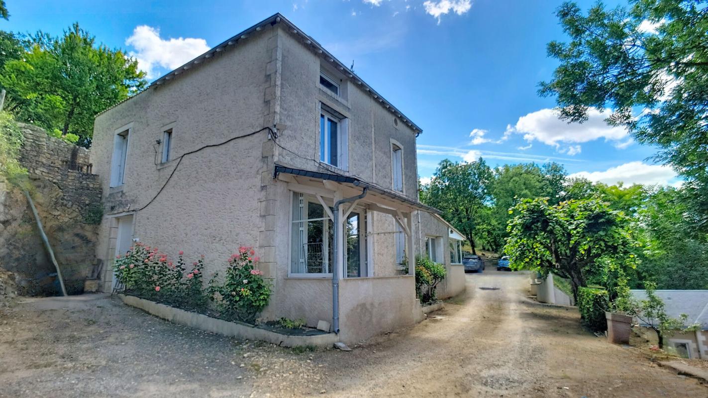 CHAUVIGNY CHAUVIGNY (86) Propriété composée de deux maisons sur environ 3,5 hectares 17