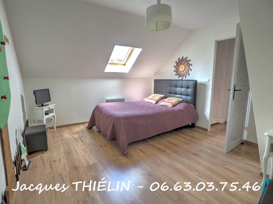 LONGUE-JUMELLES Maison familiale 5 chambres, prestations de qualité, état exceptionnel 12