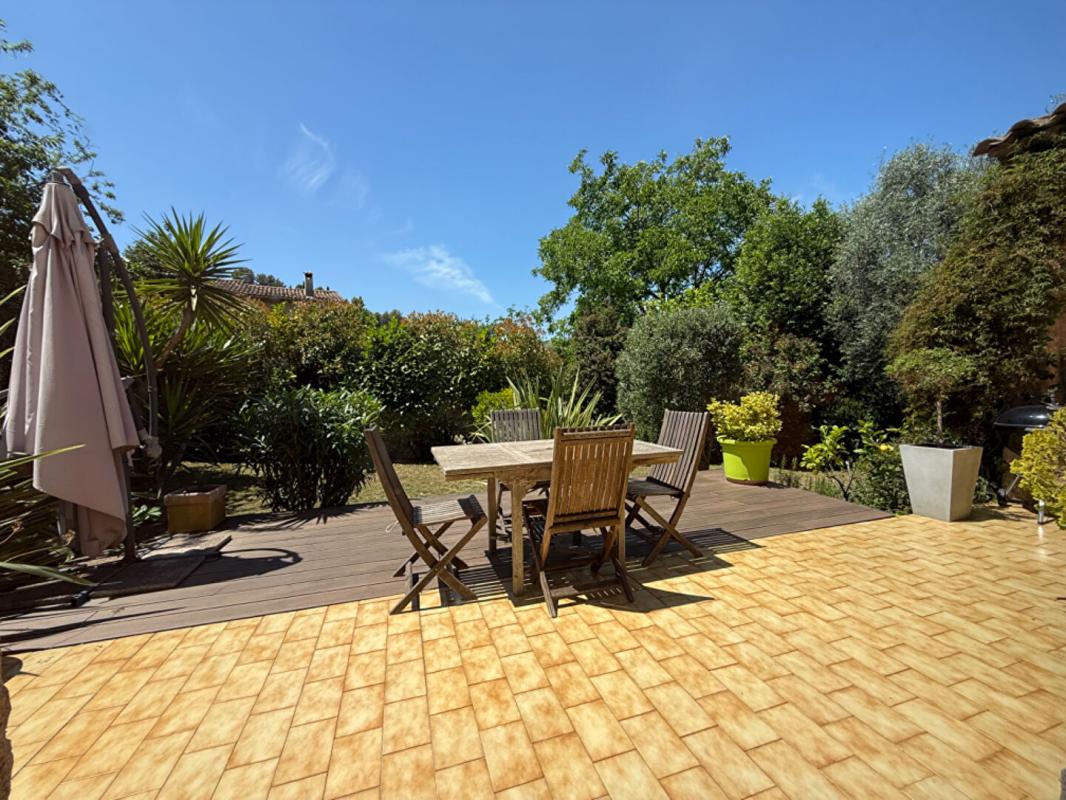 VENCE VILLA PROVENCALE RENOVÉE AVEC PISCINE, TERRASSES ET JARDIN 7
