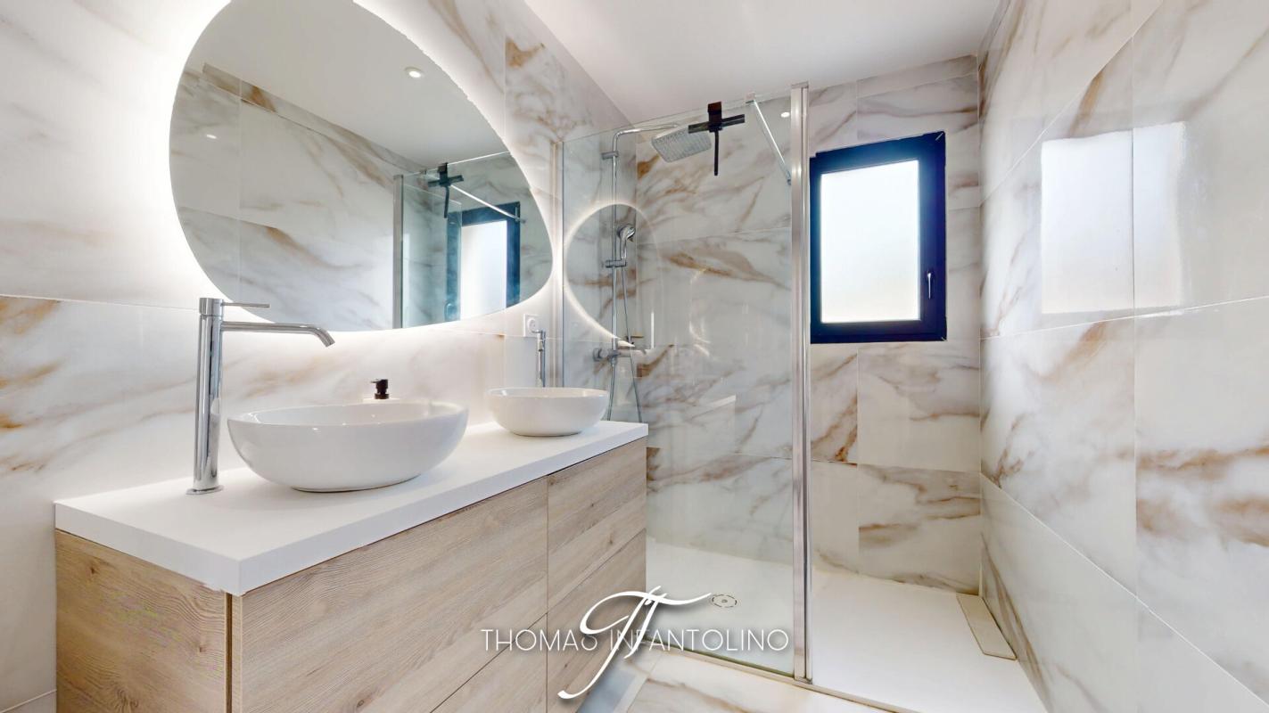 CONQUES-SUR-ORBIEL EN EXCLUSIVITE - PLAIN PIED - 3 CHAMBRES DONT UNE SUITE PARENTALE - CLIMATISATION GAINABLE - GARAGE - VUE DEGAGÉE 16