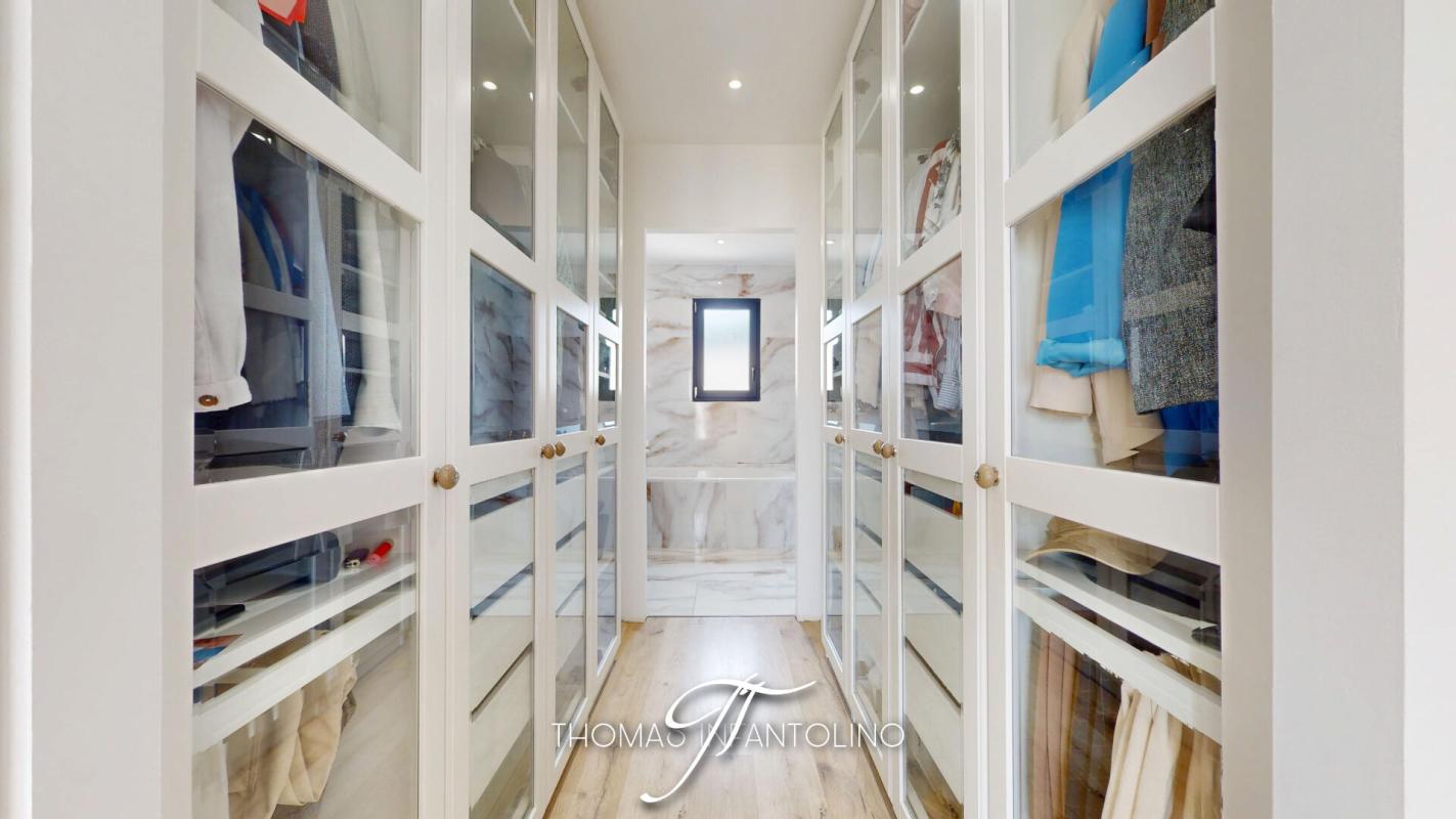 CONQUES-SUR-ORBIEL EN EXCLUSIVITE - PLAIN PIED - 3 CHAMBRES DONT UNE SUITE PARENTALE - CLIMATISATION GAINABLE - GARAGE - VUE DEGAGÉE 9