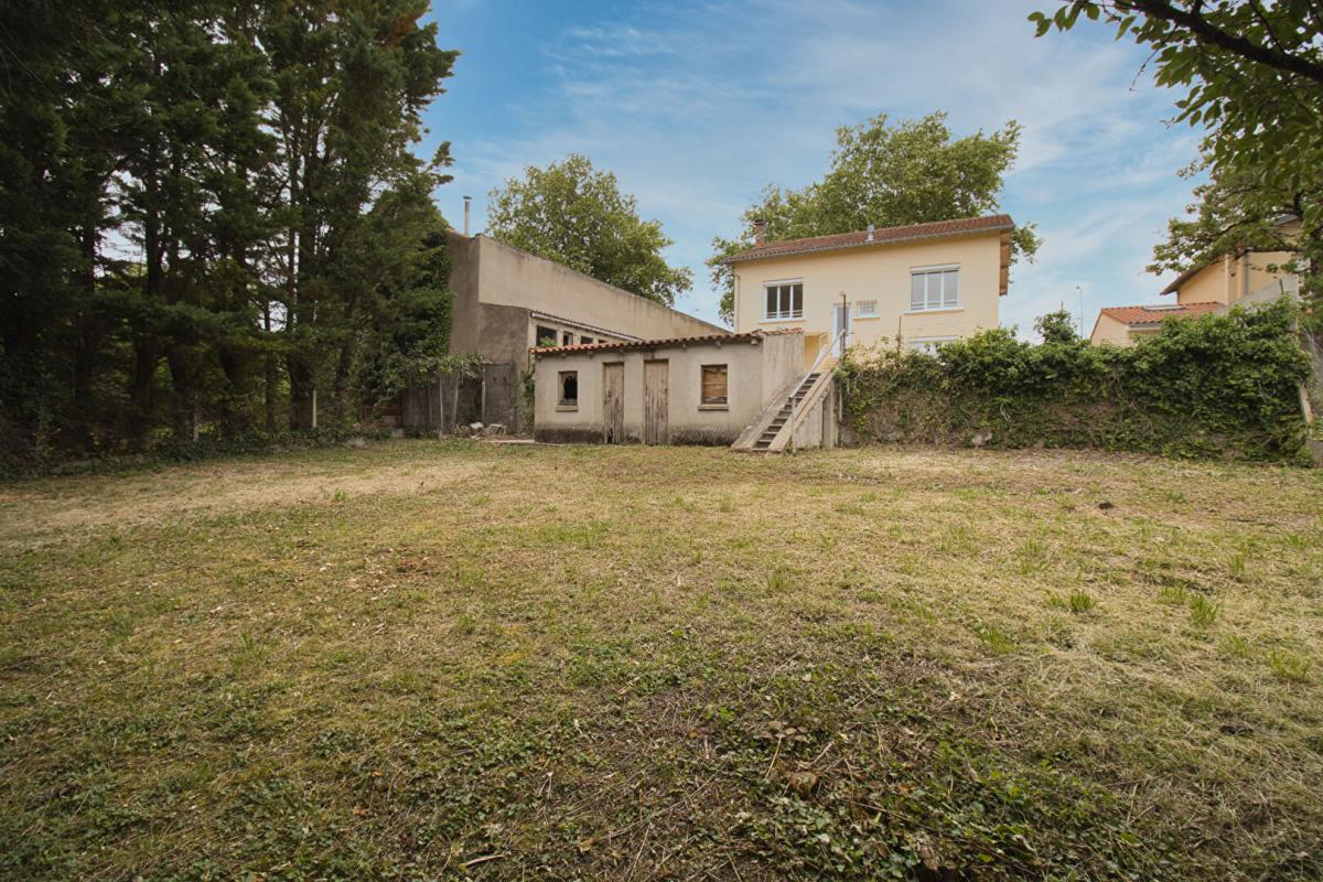 CASTRES Immeuble de rapport rénové - 3 appartements - Secteur Albinque 14