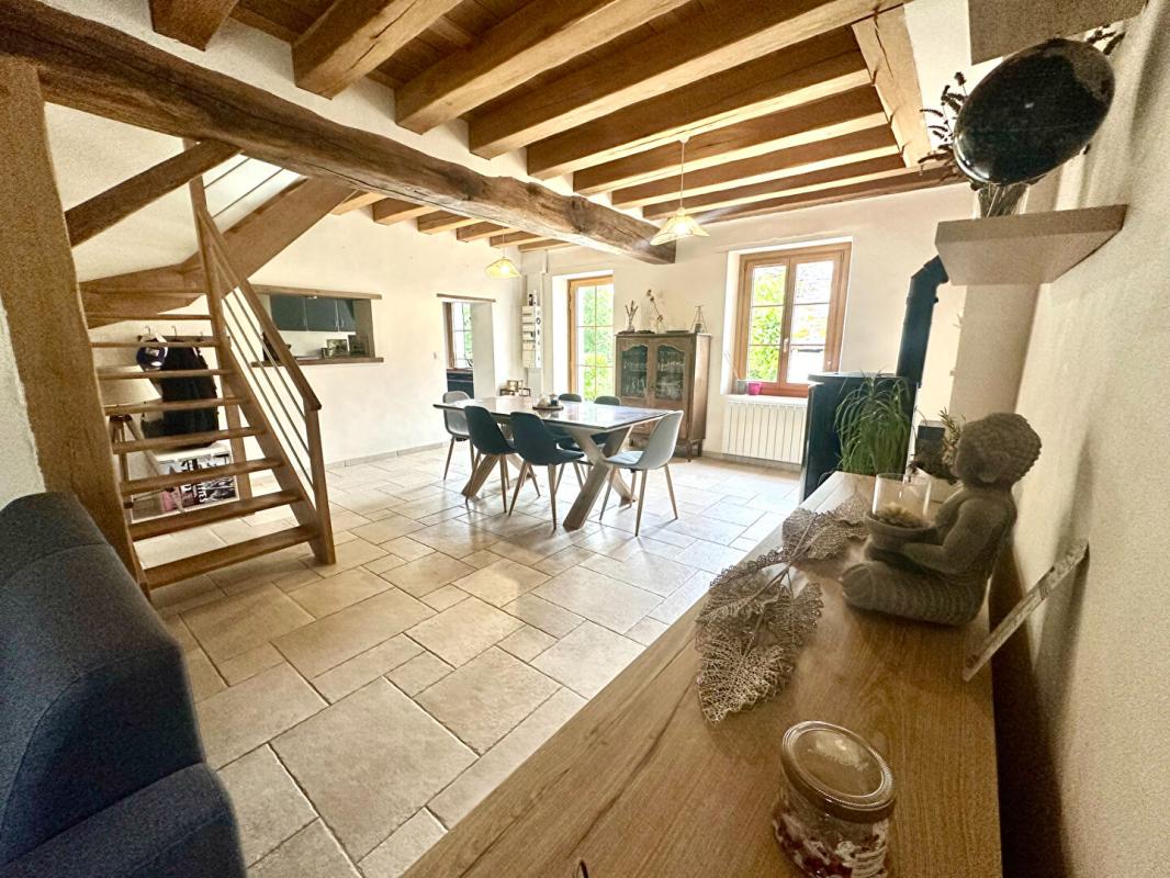 PRUILLE-L'EGUILLE Maison Pruille L Eguillé 5 pièce(s) 107.51 m2 5