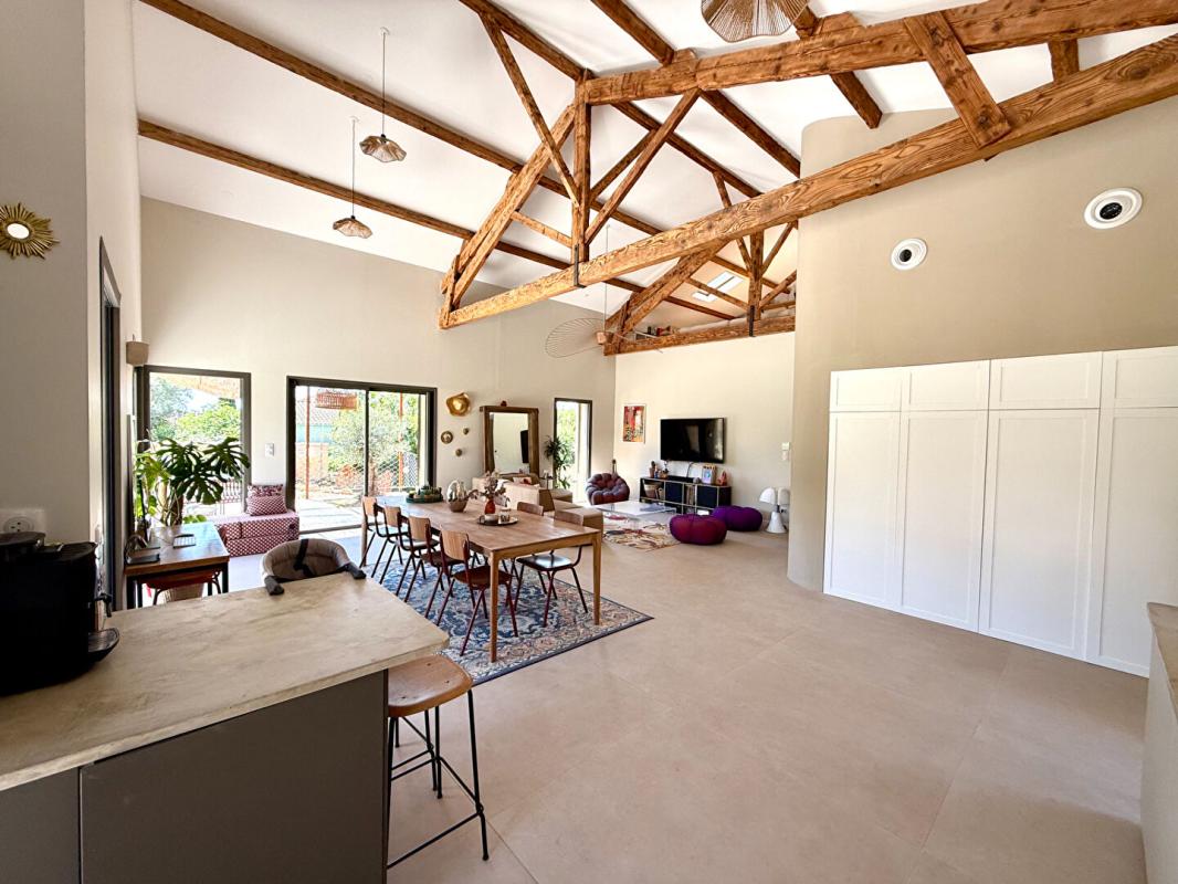 SAINT-MITRE-LES-REMPARTS Villa provençale d'exception 137m² 4
