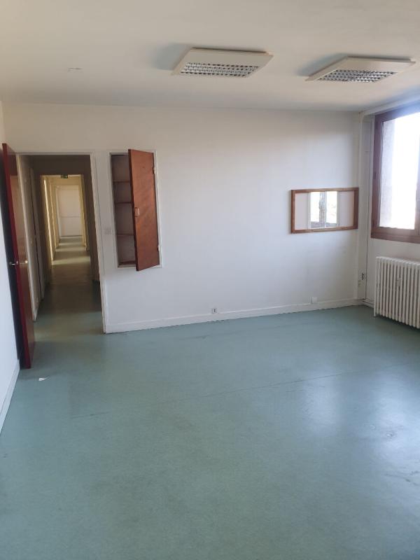 POITIERS Appartement Poitiers 11 pièce(s) environ 181 m2 1