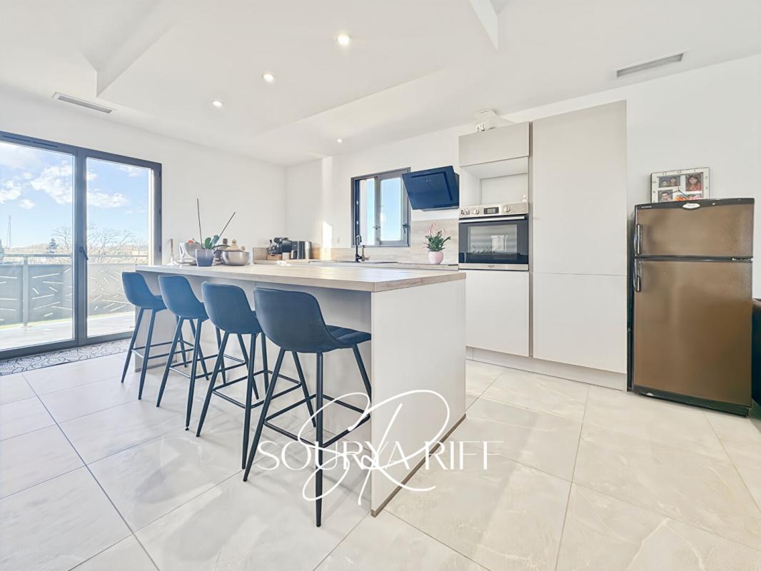 BARBAIRA Villa contemporaine avec piscine et sous-sol exceptionnel 2