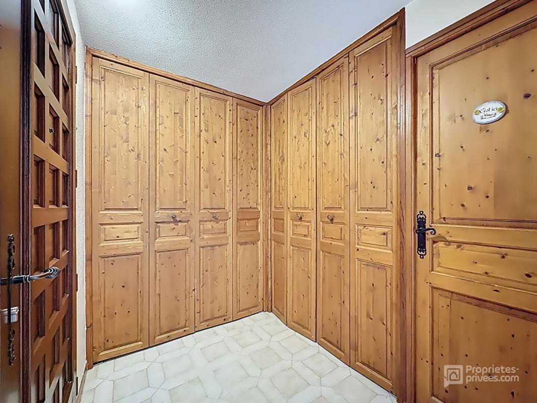 FREJUS Maison 7 pièces 170m2 vue dominante 12