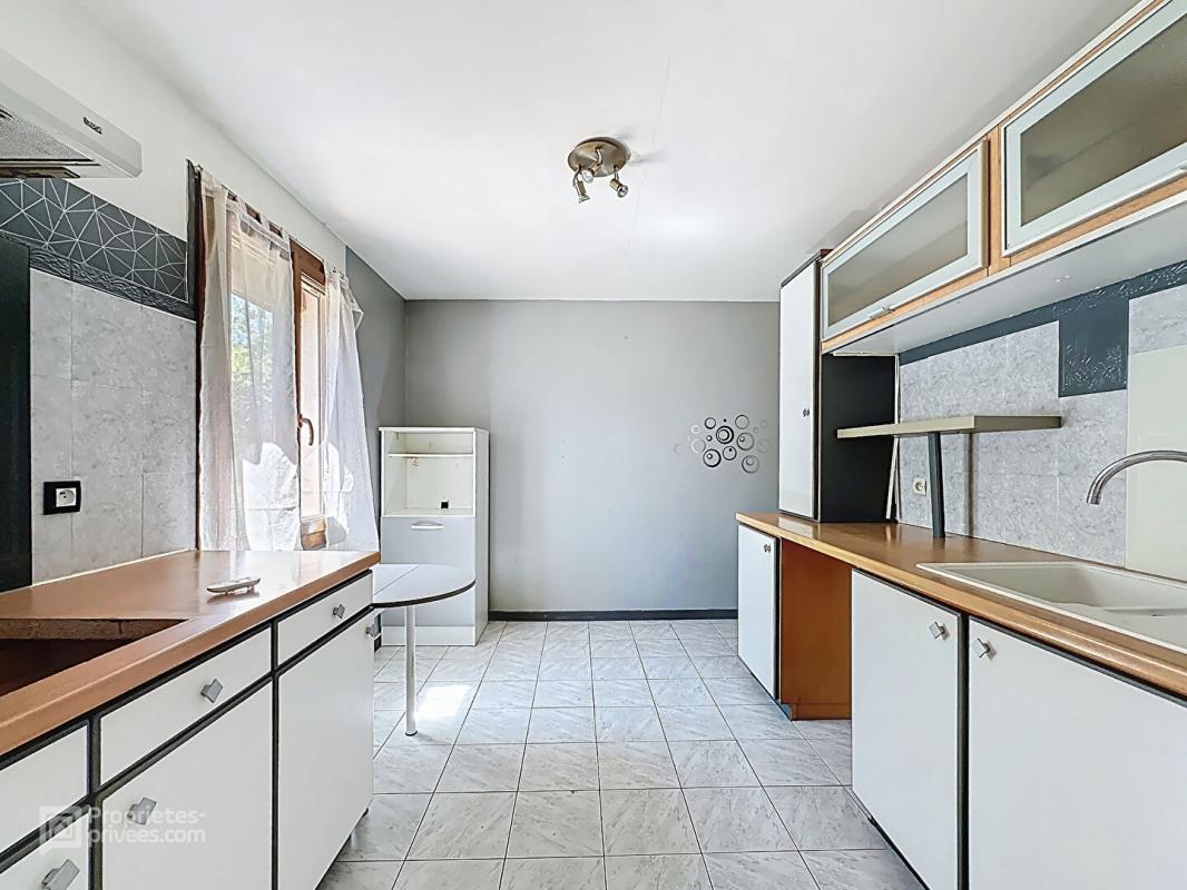 FREJUS Maison 7 pièces 170m2 vue dominante 13