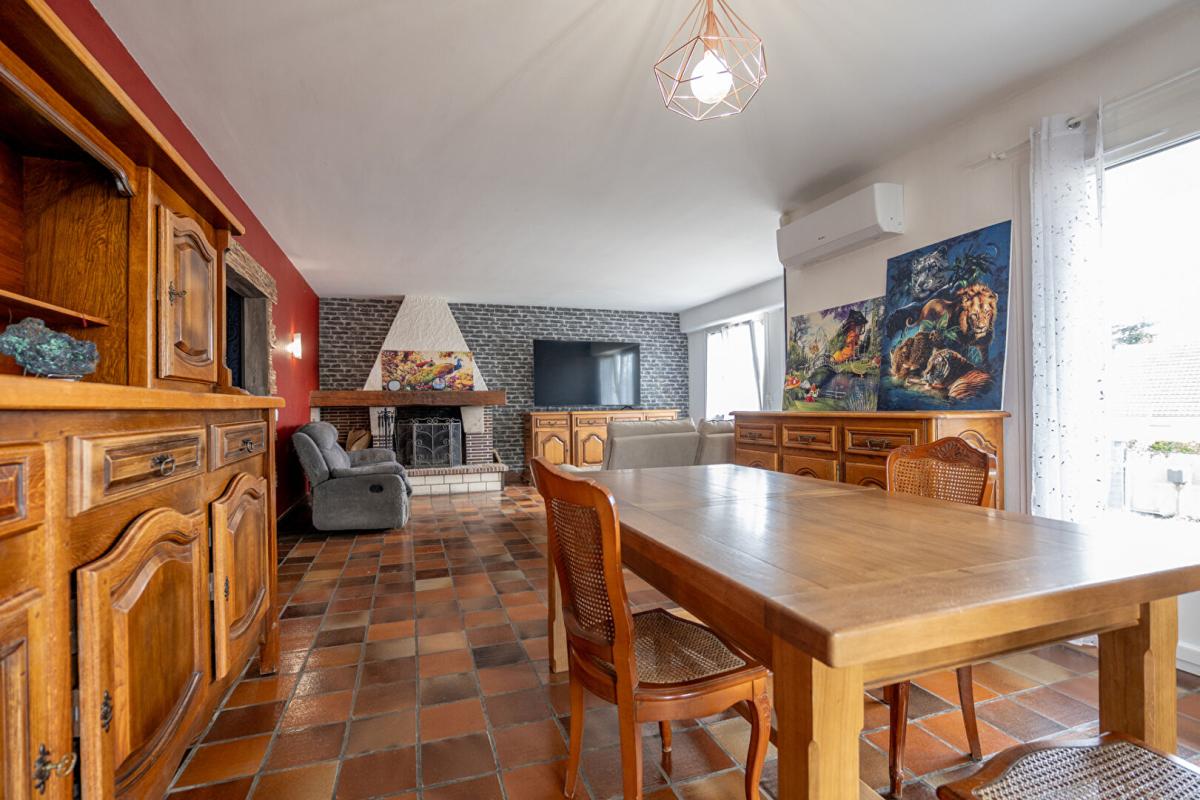 NEUNG-SUR-BEUVRON LIEUX UNIQUES ® x PROPRIÉTÉS PRIVÉES PROPOSE MAISON DE 1976 NEUNG-SUR-BEUVRON 196 M² 7
