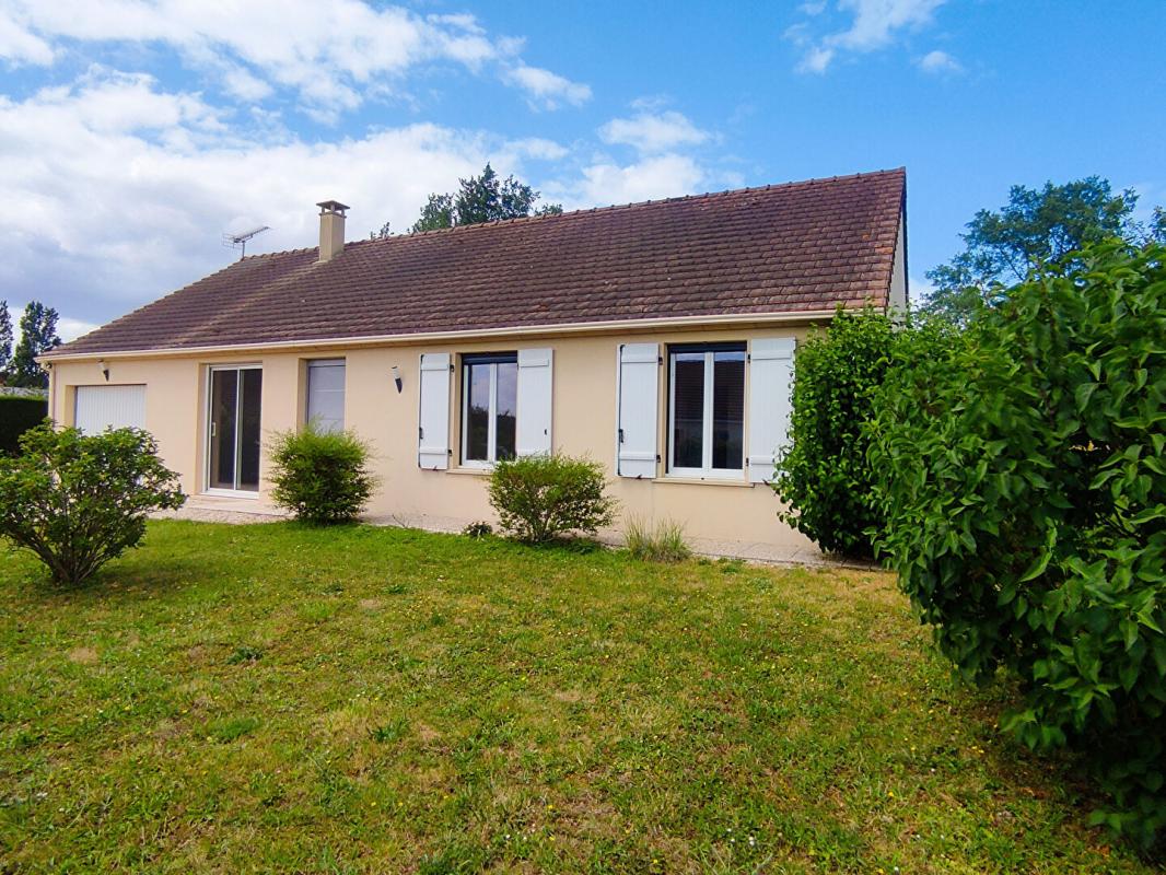 YZEURES-SUR-CREUSE Maison Yzeures Sur Creuse 5 pièces 100 m² de plain pied 1