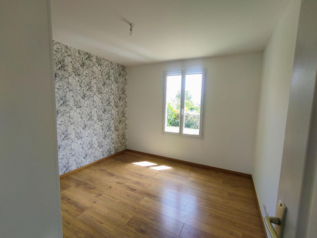 YZEURES-SUR-CREUSE Maison Yzeures Sur Creuse 5 pièces 100 m² de plain pied 14