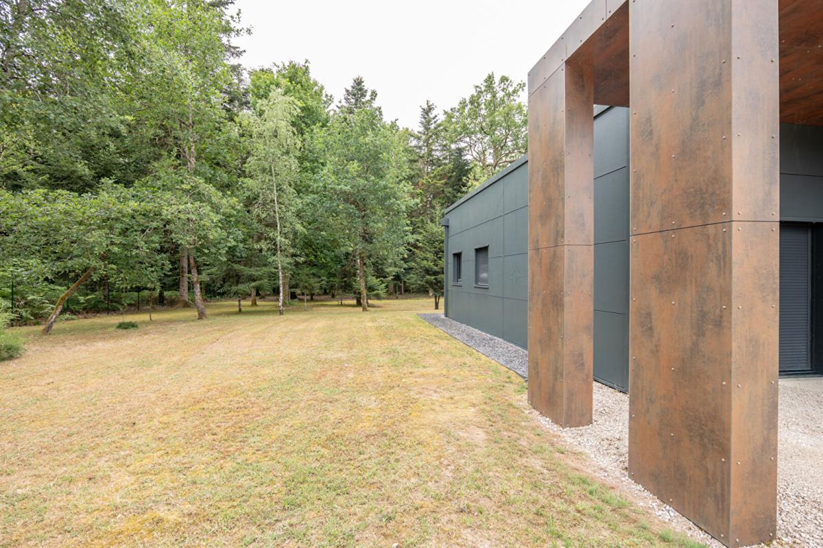 CROUY-SUR-COSSON LIEUX UNIQUES ® PROPOSE MAISON D'ARCHITECTE 146.20 M² - TERRAIN 5.000 M² - 41220 - CROUY S/COSSON 2