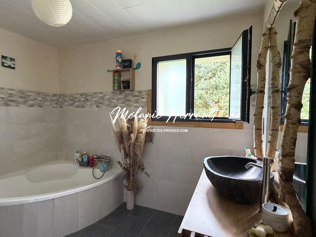PARIGNE-L'EVEQUE Maison individuelle - 6 pièces - 4 chambres - Parigné l'Evêque (72250) 10