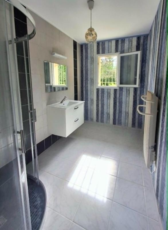 CARS Maison de plain-pied 80 m² - 3 chambres - Terrain 1 466 m² 6