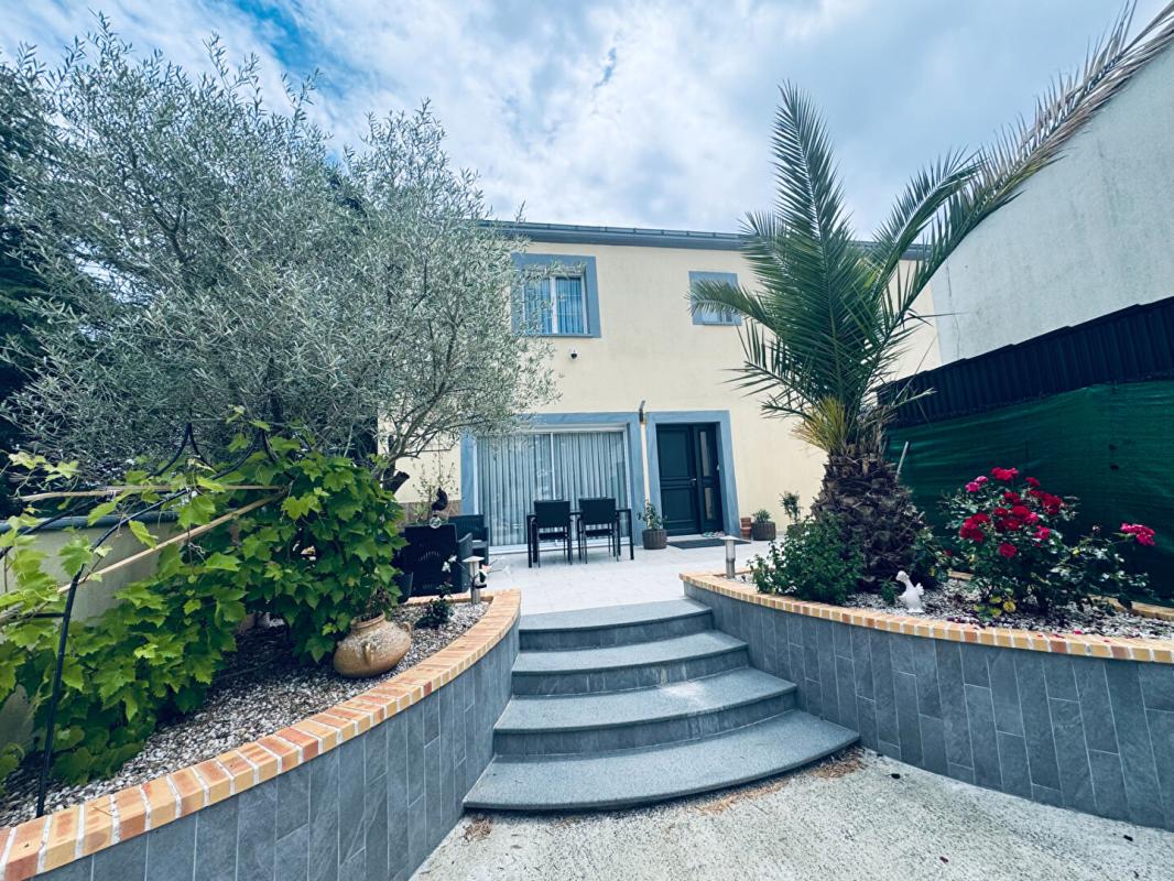 CHOLET Maison de charme 180 m² Prestations de qualité Cholet 1