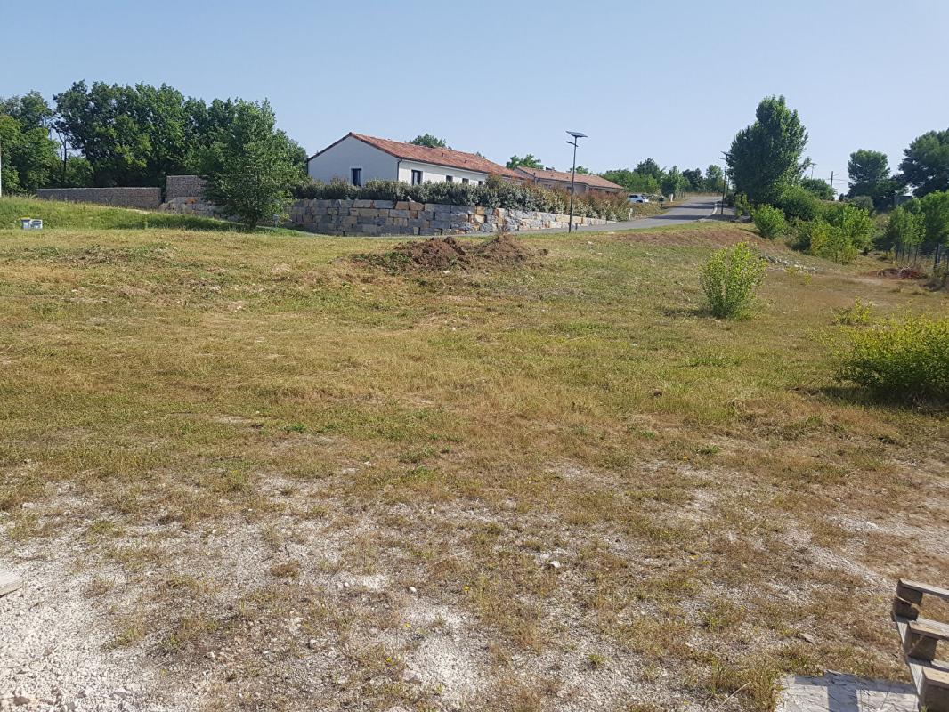 COMBEFA Terrain constructible, 1759 m2 1